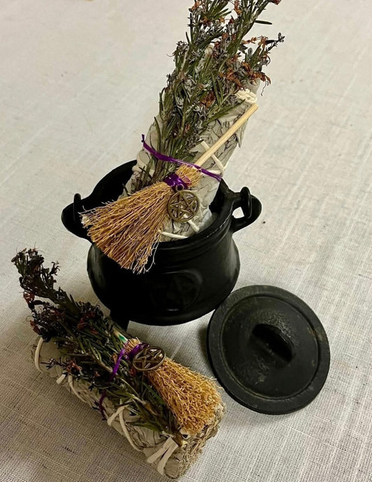 CAULDRON - Cast Iron Unit with Smudge Stick